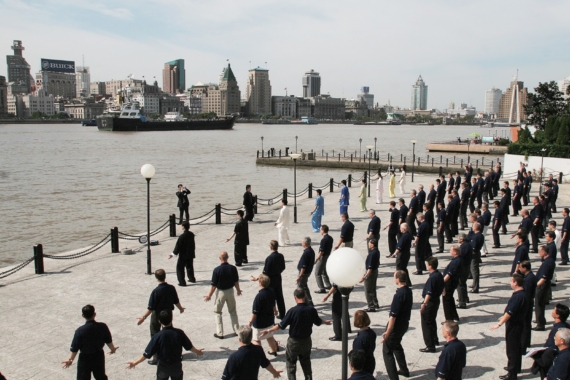 TAI CHI ON THE SHORES OF THE HUANGPU